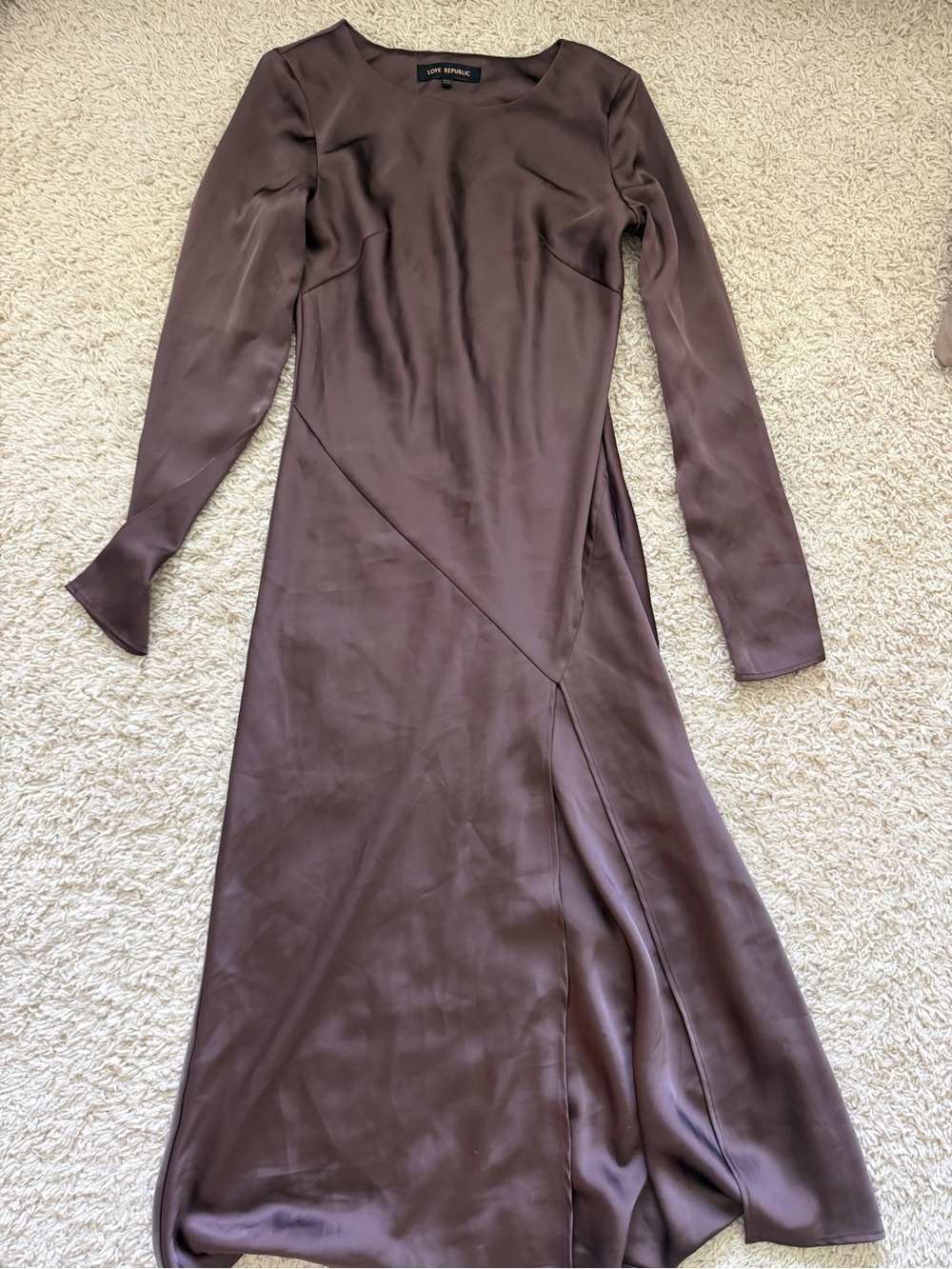 Love Sam Long Sleeve Satin Dress in Taupe Brown